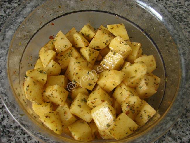 Fırında Zeytinyağlı Patates